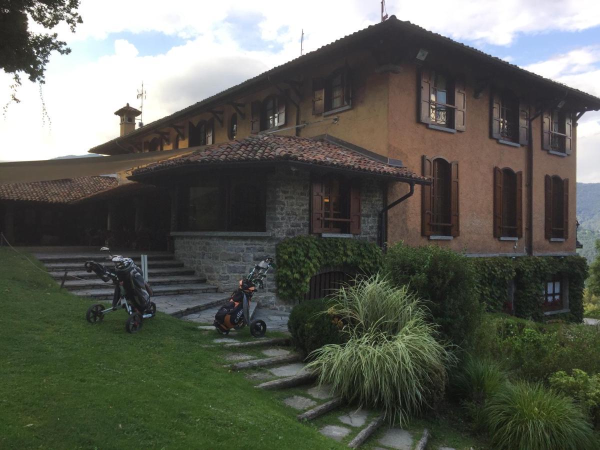 Lake View Apartments Acquaseria Bagian luar foto