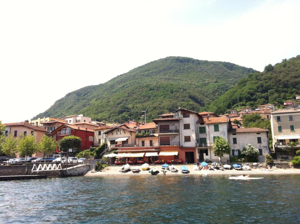 Lake View Apartments Acquaseria Bagian luar foto