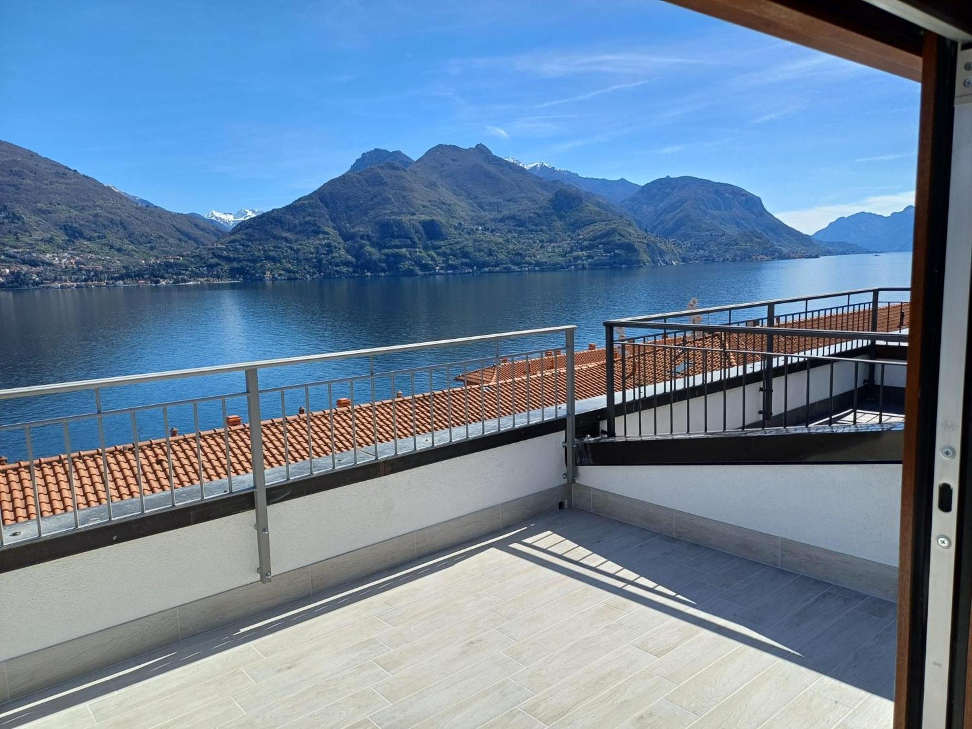 Lake View Apartments Acquaseria Bagian luar foto