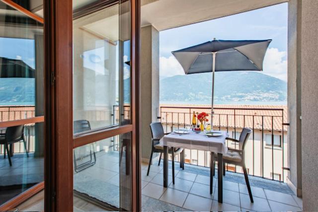 Lake View Apartments Acquaseria Bagian luar foto