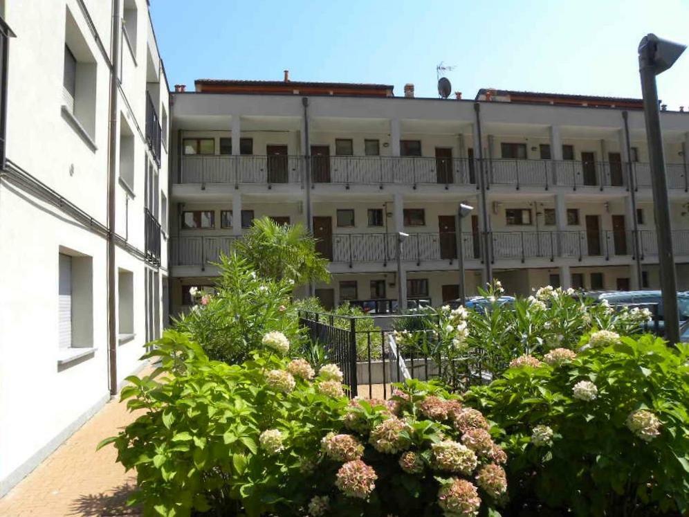 Lake View Apartments Acquaseria Bagian luar foto